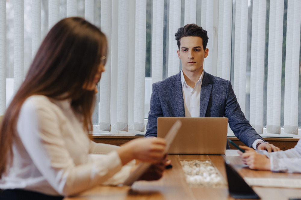 effectively manage employees' schedules